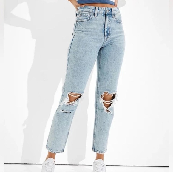 American Eagle Outfitters Denim - American Eagle Mom Jean Light Wash Distressed Straight Leg Jeans Size 4 regular